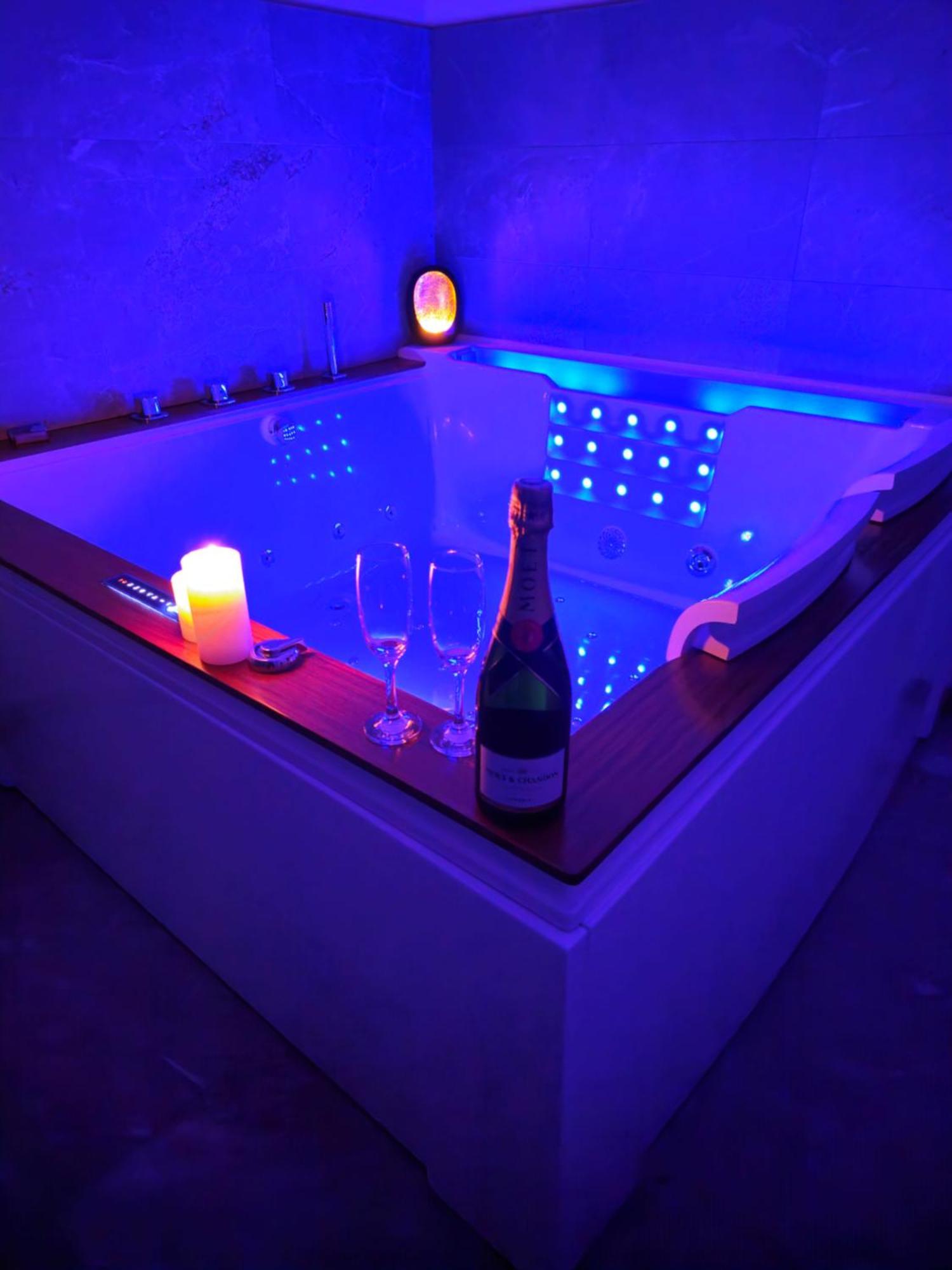 Ferienwohnung Loft De Luxe Le Chic, Grand Jacuzzi, Vue Port De Plaisance Saint-Valery-en-Caux Exterior foto